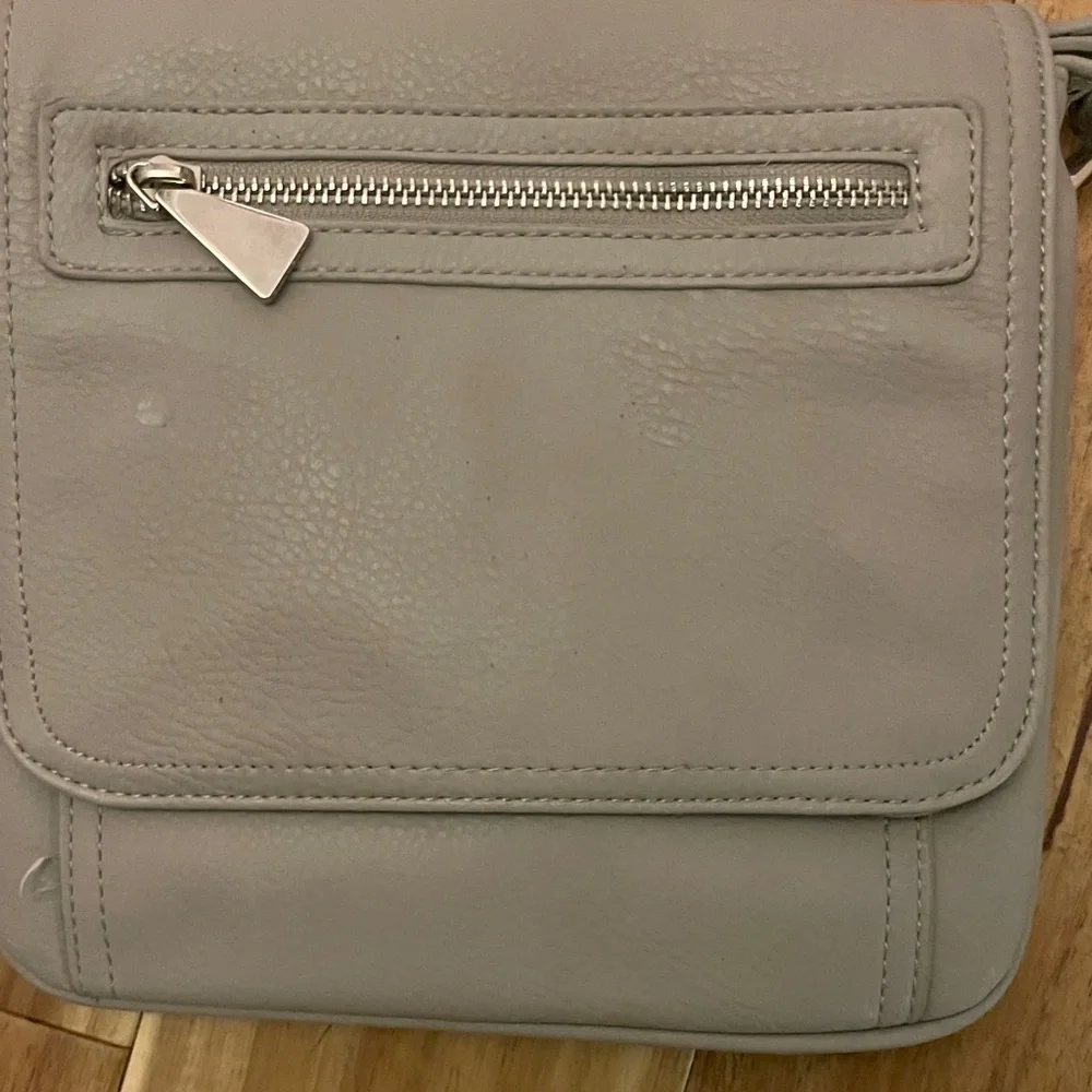 Liz Claiborne Light Gray Messenger Bag - Picture 2 of 6
